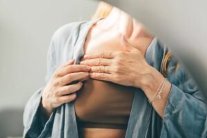 Early Signs of Breast Cancer Every Woman Should Know
